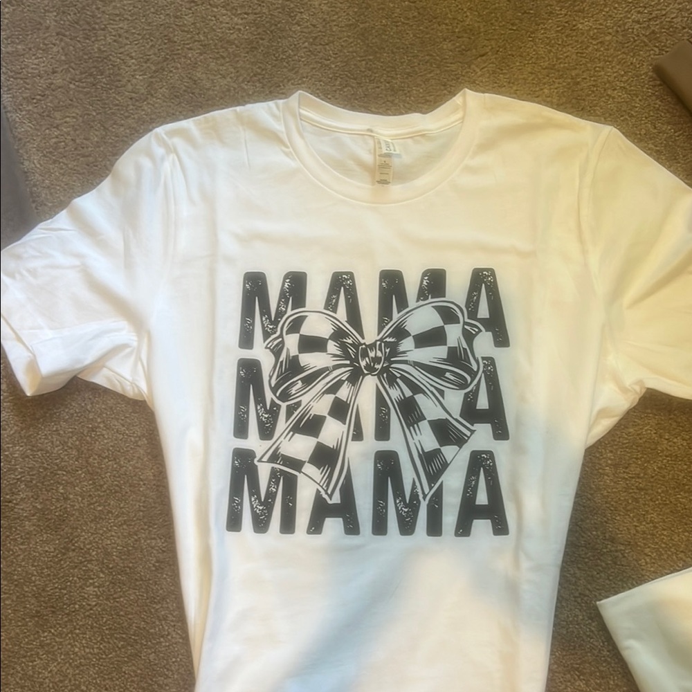 White Graphic Mama shirt
